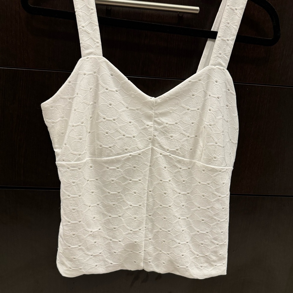 Cabi Eyelet top